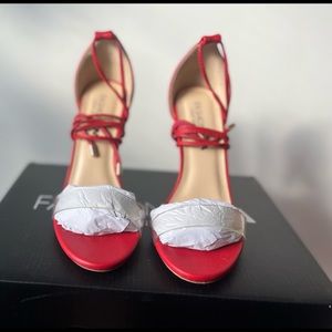 Red Berlin Heels size 5.5 Fashion nova